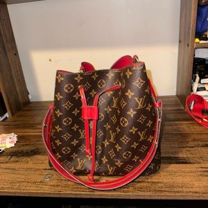 Louis Vuitton Neonoe Bag